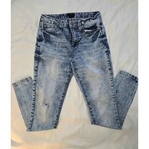 Junior's High Rise Rampage Jeans Size 9 Distressed